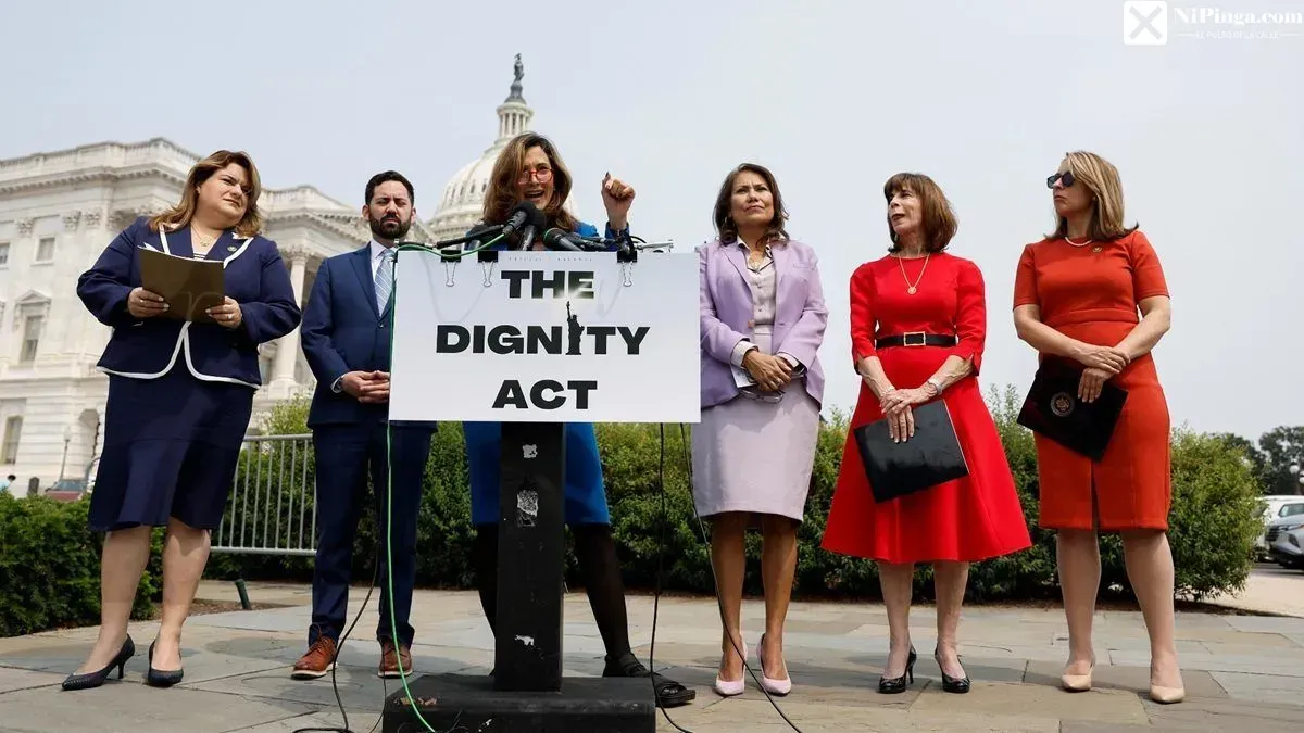 ¡La Salazar se faja por los indocumentados!