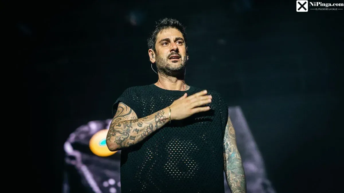 ¡Melendi le cantó a Cuba Libre! ¡Y hasta le dio un beso a la bandera!