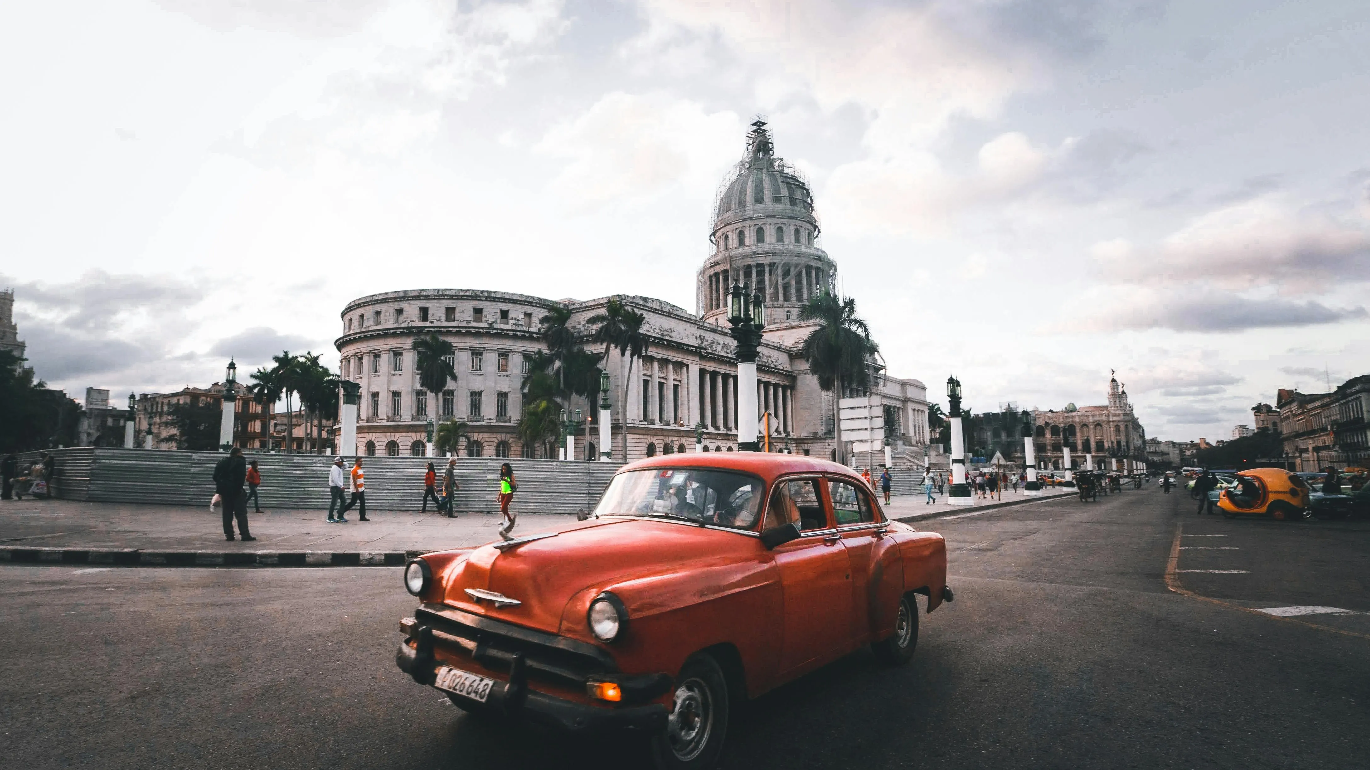 ¡Nueva Ley de carros en Cuba. ¡Un chiste de pinga!